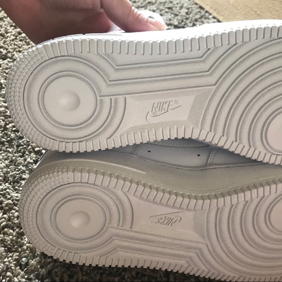 Nike Airforce Ones ‘07 - Picture 4 of 5